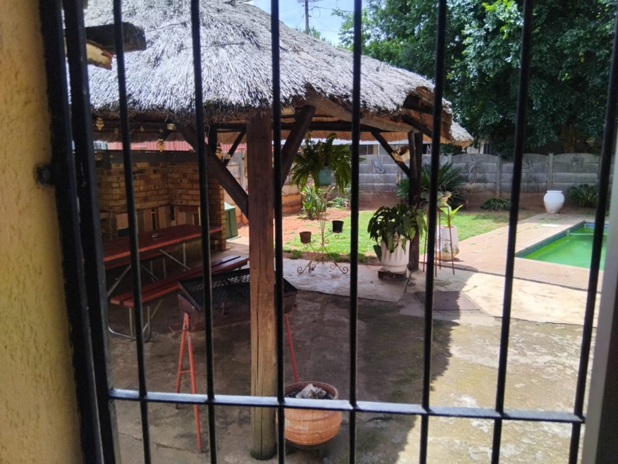 4 Bedroom Property for Sale in Stilfontein Ext 4 North West